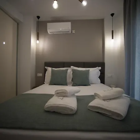 Q Private Parking * Volos