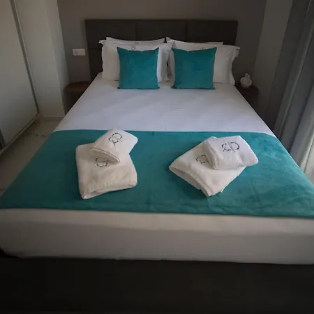 Q Private Parking דירה