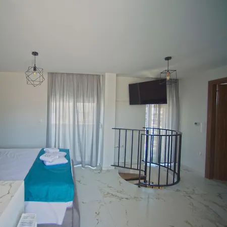 Q Private Parking * וולוס