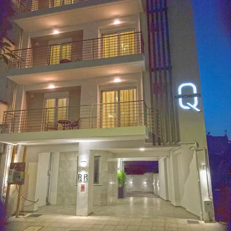 Q Private Parking *
